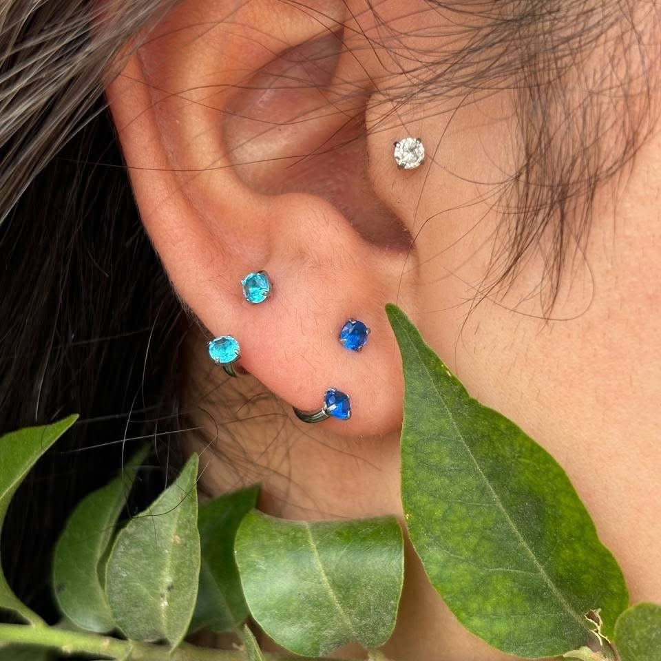 Colorful Zircon Horseshoe