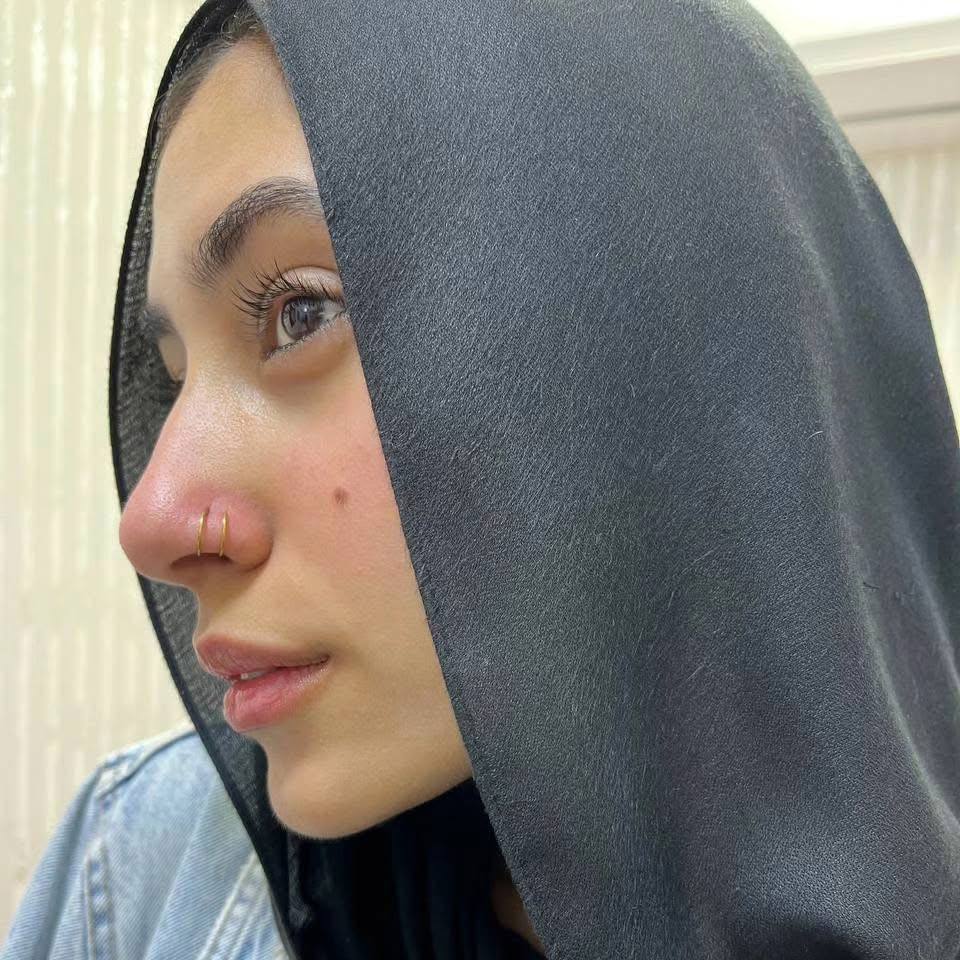 Fake Double Hoop Nose piercing